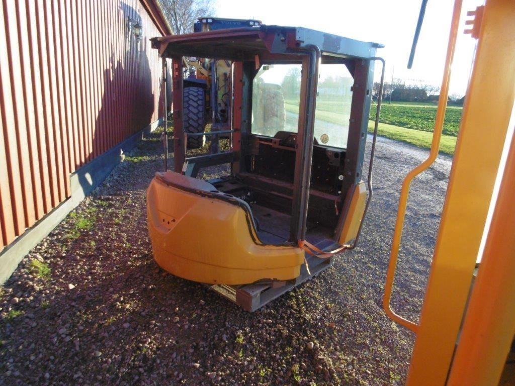 Hytt Volvo L60F  - Cab for Construction machinery: picture 3 Hytt Volvo L60F  - Cab for Construction machinery: picture 3