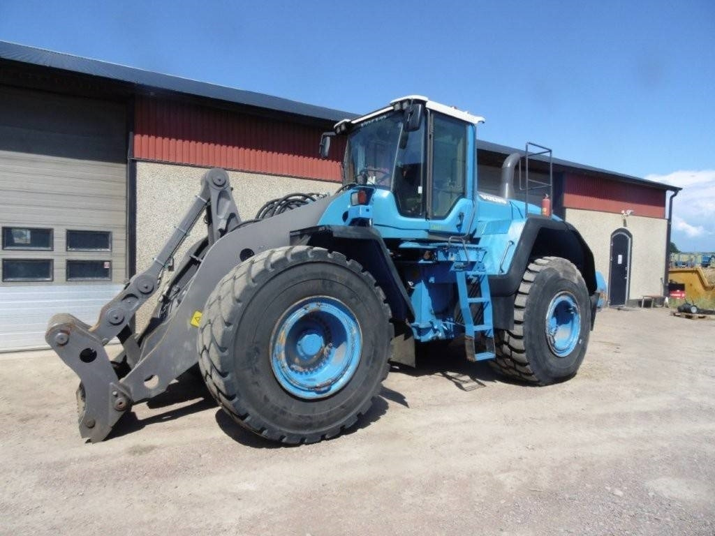 Volvo L 220 G  - Wheel loader: picture 3 Volvo L 220 G  - Wheel loader: picture 3