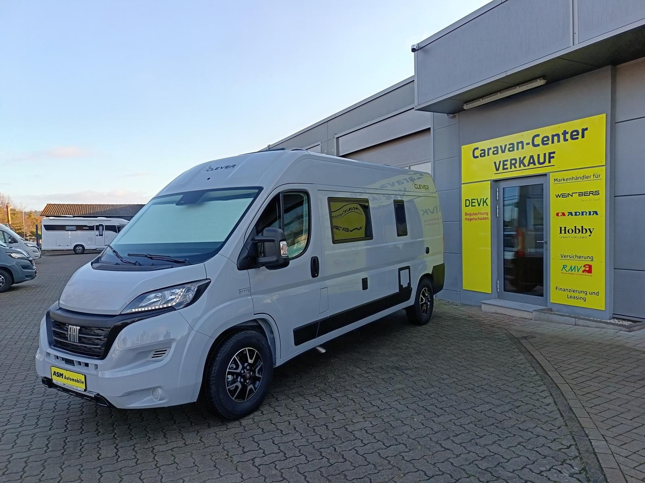 Clever Celebration 600 MJ24*AHK*MARKISE*ACC*R-KAM*RADIO - Camper van: picture 4 Clever Celebration 600 MJ24*AHK*MARKISE*ACC*R-KAM*RADIO - Camper van: picture 4