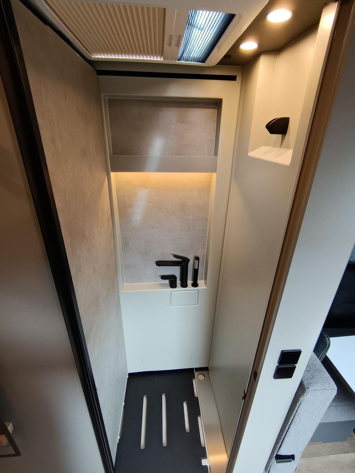 Integrated motorhome Niesmann + Bischoff iSmove 6.9 E132 kW*AHK*SOLAR*SAT*NAVI*DACHKLIMA*: picture 22 Integrated motorhome Niesmann + Bischoff iSmove 6.9 E132 kW*AHK*SOLAR*SAT*NAVI*DACHKLIMA*: picture 22