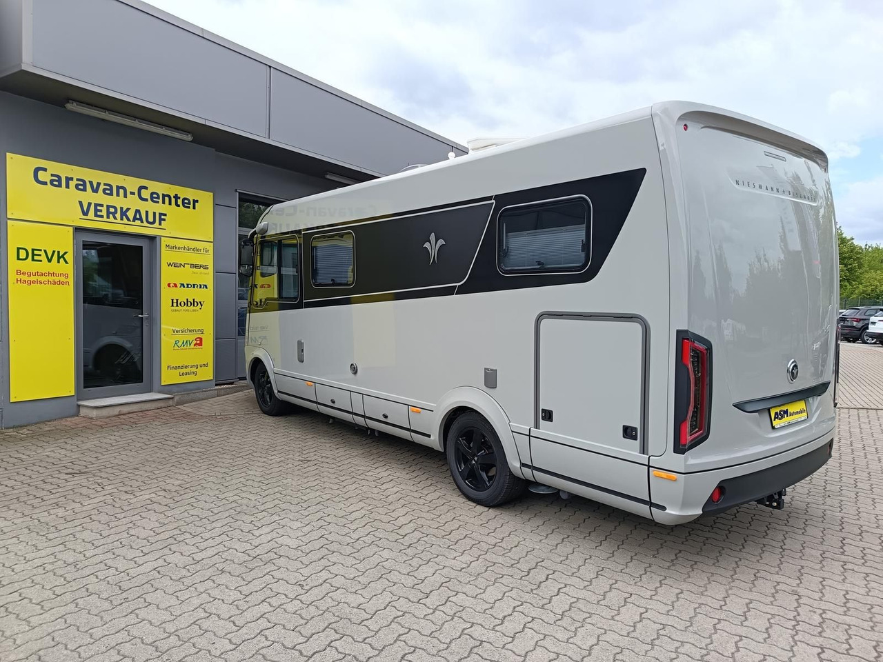 Integrated motorhome Niesmann + Bischoff iSmove 6.9 E132 kW*AHK*SOLAR*SAT*NAVI*DACHKLIMA*: picture 6 Integrated motorhome Niesmann + Bischoff iSmove 6.9 E132 kW*AHK*SOLAR*SAT*NAVI*DACHKLIMA*: picture 6