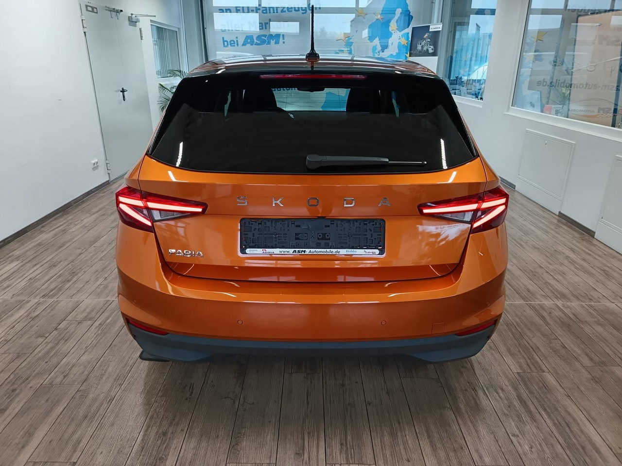 Skoda Fabia 130 Jahre 1,0 TSI*AHK-VORBER.*5J.GARANTIE* - Sedan: picture 5 Skoda Fabia 130 Jahre 1,0 TSI*AHK-VORBER.*5J.GARANTIE* - Sedan: picture 5