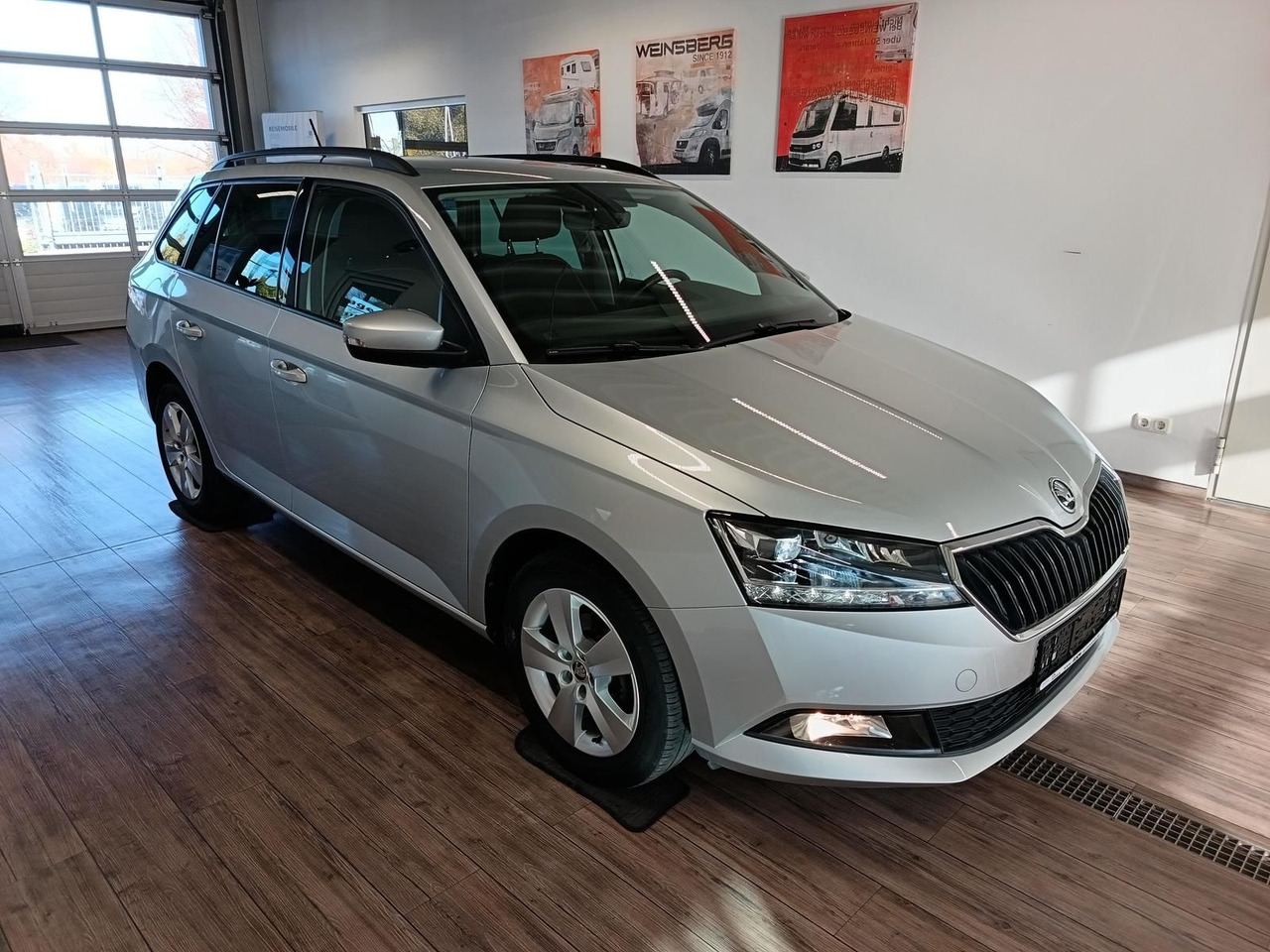 Skoda Fabia Combi Style 1.0 TSI*AHK*LED*R-KAM*PDC*SHZ* - Station wagon: picture 3 Skoda Fabia Combi Style 1.0 TSI*AHK*LED*R-KAM*PDC*SHZ* - Station wagon: picture 3