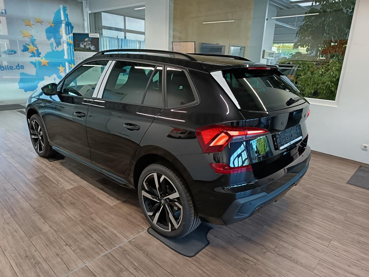 Skoda Kamiq Monte Carlo 1,5 TSI DSG*AHK*PANO*LED*ACC* - SUV: picture 4 Skoda Kamiq Monte Carlo 1,5 TSI DSG*AHK*PANO*LED*ACC* - SUV: picture 4