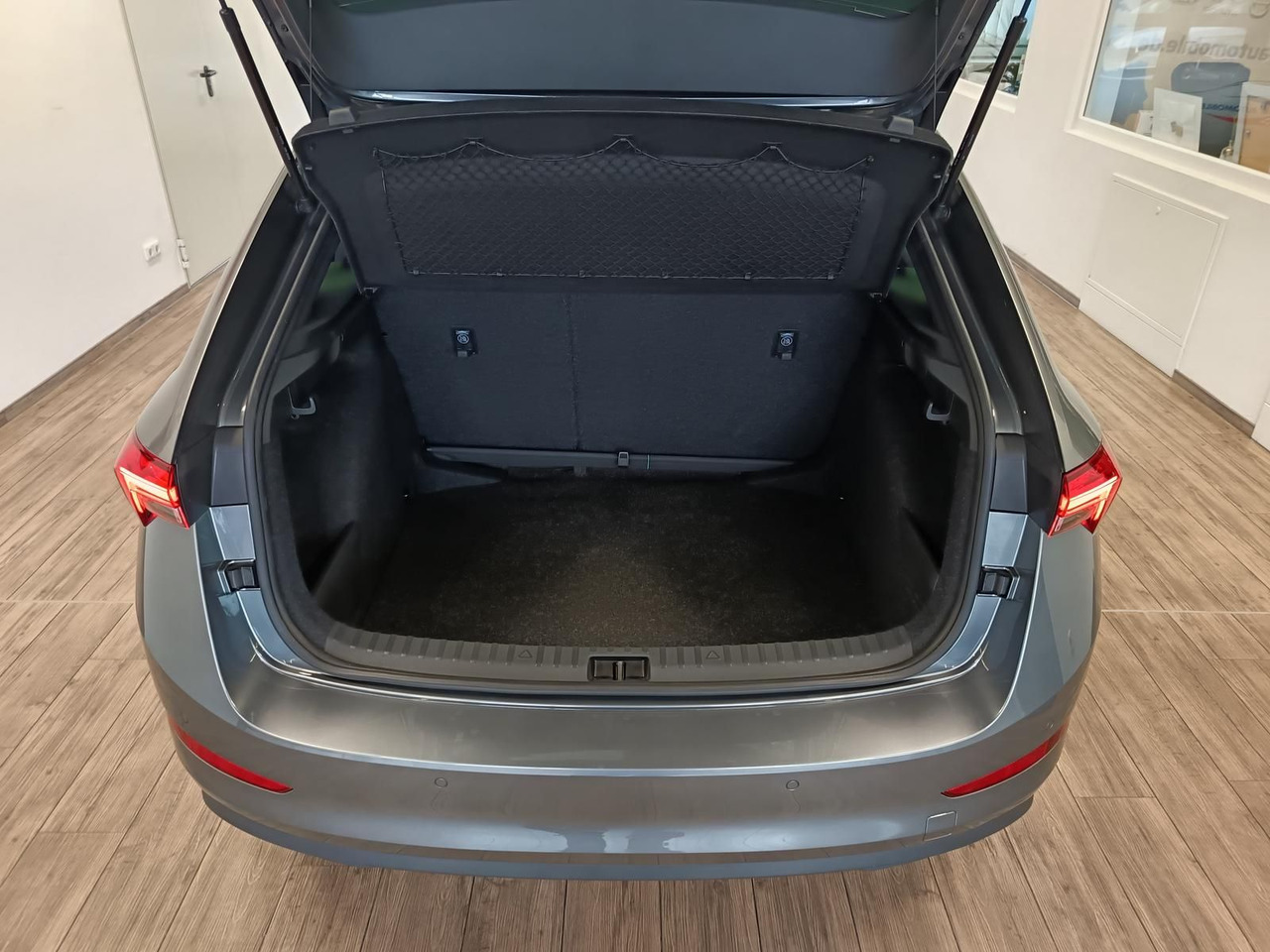 Sedan Skoda Scala Style 1,5 TSI DSG*PANO*LED*DAB*ALLWETTER*: picture 6
