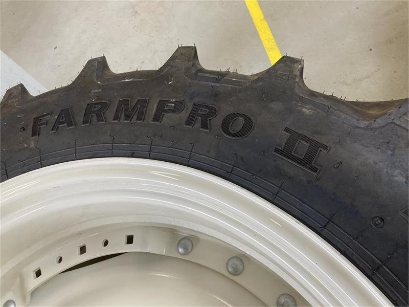 Alliance Farm Pro II 11.2R24 - 280/85R24  - Tire for Agricultural machinery: picture 4 Alliance Farm Pro II 11.2R24 - 280/85R24  - Tire for Agricultural machinery: picture 4