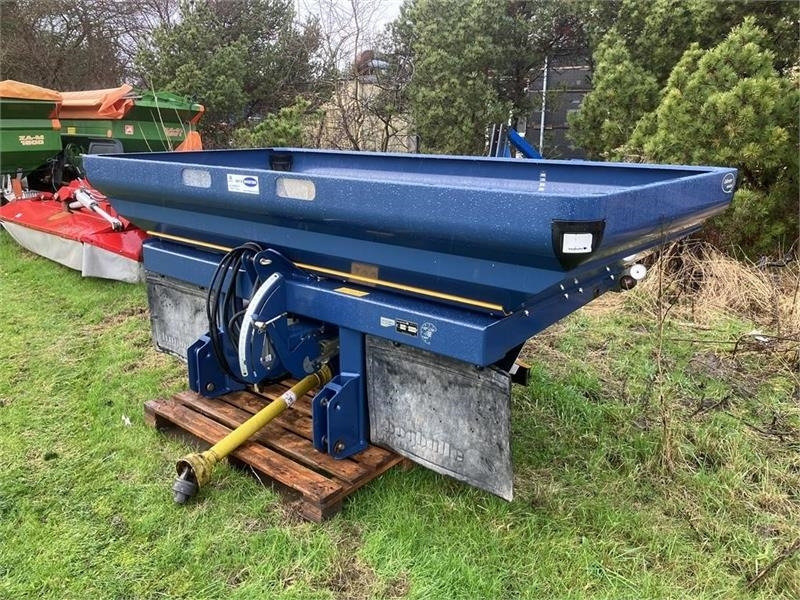 Bogballe M2 Med Calibrator Uniq - Manure spreader: picture 1 Bogballe M2 Med Calibrator Uniq - Manure spreader: picture 1