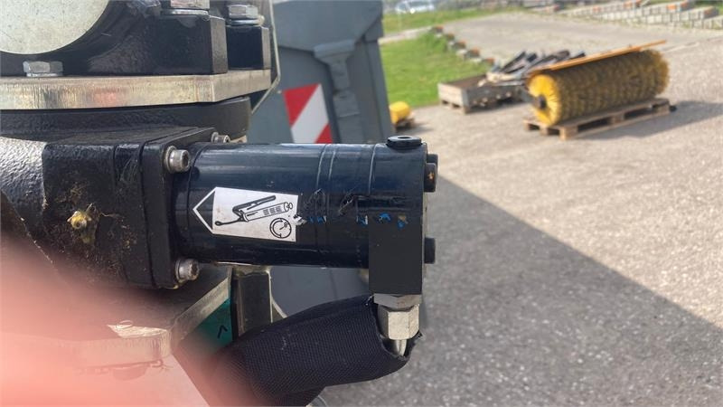 Greentec Scorpion 430-4 PLUS Hybrid bagmonteret højre - Flail mower/ Mulcher: picture 4 Greentec Scorpion 430-4 PLUS Hybrid bagmonteret højre - Flail mower/ Mulcher: picture 4