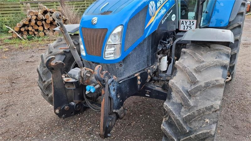 New Holland T5.115 EC - Farm tractor: picture 5 New Holland T5.115 EC - Farm tractor: picture 5