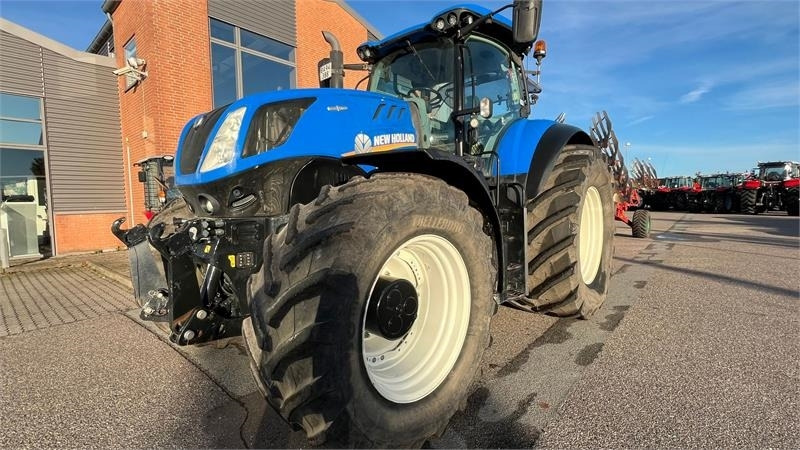 New Holland T7.315 HD AutoComand  - Farm tractor: picture 2 New Holland T7.315 HD AutoComand  - Farm tractor: picture 2