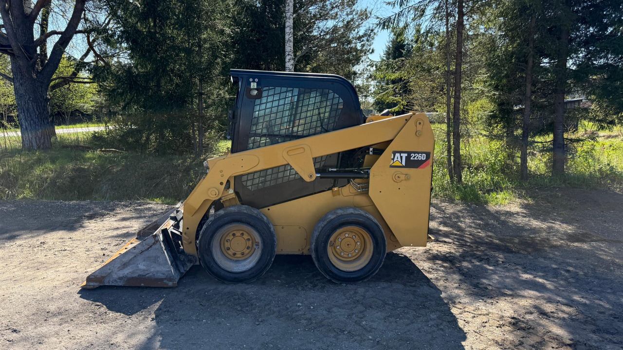 CAT 226D - Skid steer loader: picture 2 CAT 226D - Skid steer loader: picture 2
