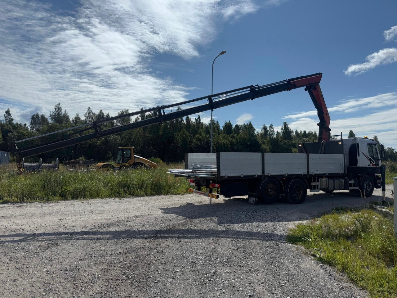 VOLVO FE280+PALFINGER PK20002 2007 - Dropside/ Flatbed truck, Crane truck: picture 5 VOLVO FE280+PALFINGER PK20002 2007 - Dropside/ Flatbed truck, Crane truck: picture 5