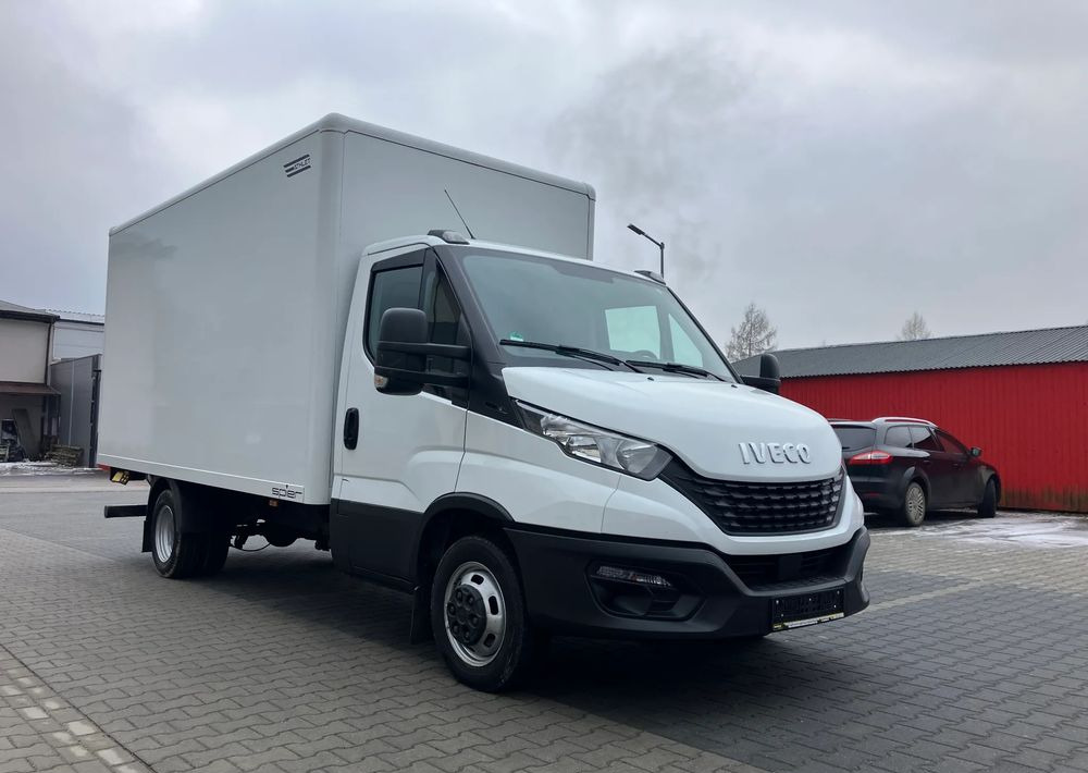 Iveco DAILY 35C16 kontener kurierka winda STAN PERFEKCYJNY - Box van: picture 2 Iveco DAILY 35C16 kontener kurierka winda STAN PERFEKCYJNY - Box van: picture 2
