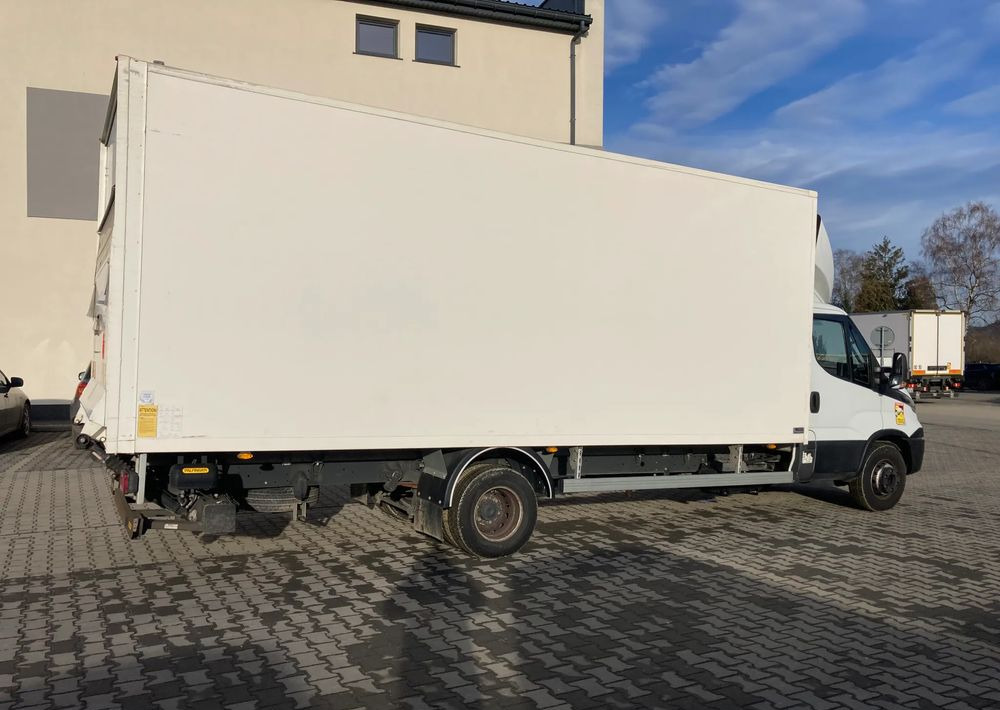 Iveco Iveco Daily 70C18 kurierka kontener 13 palet - Box truck: picture 4 Iveco Iveco Daily 70C18 kurierka kontener 13 palet - Box truck: picture 4