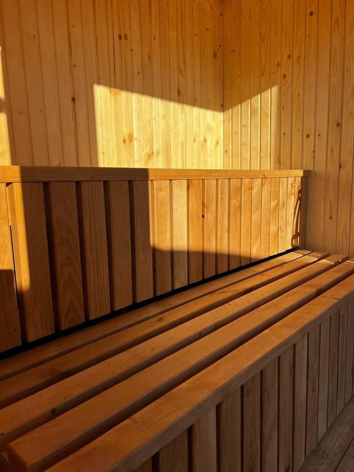 IDEX Sauna 200x220x200 cm – Compact Outdoor or Indoor Sauna Cabin Mobile Sauna - Swap body/ Container: picture 5 IDEX Sauna 200x220x200 cm – Compact Outdoor or Indoor Sauna Cabin Mobile Sauna - Swap body/ Container: picture 5