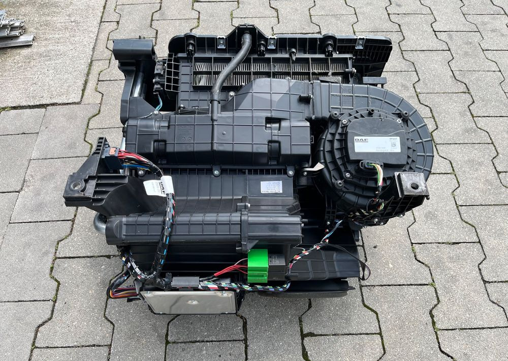 Nagrzewnica DAF XF 106 euro 6 lift dmuchawa - Heating/ Ventilation for Truck: picture 3 Nagrzewnica DAF XF 106 euro 6 lift dmuchawa - Heating/ Ventilation for Truck: picture 3