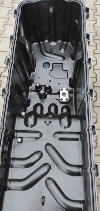 RENAULT GAMA T VOLVO FH4 MISKA OLEJOWA NOWA ORYGINAŁ 23794280 - Oil pan for Truck: picture 2 RENAULT GAMA T VOLVO FH4 MISKA OLEJOWA NOWA ORYGINAŁ 23794280 - Oil pan for Truck: picture 2