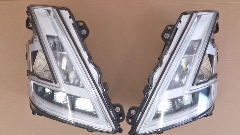 VOLVO FH5 LAMPA PRZEDNIA FULL LED 23752680 23752678 24056515 - Headlight for Truck: picture 1 VOLVO FH5 LAMPA PRZEDNIA FULL LED 23752680 23752678 24056515 - Headlight for Truck: picture 1