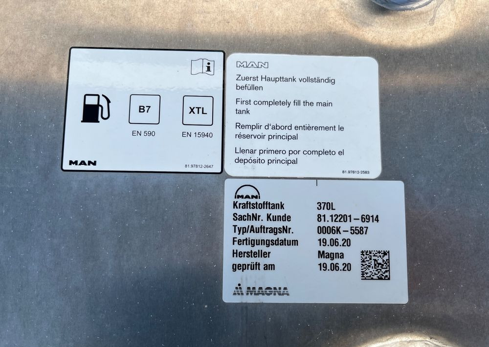 Zbiornik paliwa MAN TGX TGS 370 litrów bak - Fuel tank for Truck: picture 4 Zbiornik paliwa MAN TGX TGS 370 litrów bak - Fuel tank for Truck: picture 4