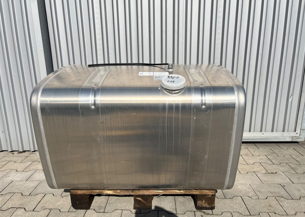 Zbiornik paliwa MAN TGX TGS 370 litrów bak - Fuel tank for Truck: picture 1 Zbiornik paliwa MAN TGX TGS 370 litrów bak - Fuel tank for Truck: picture 1
