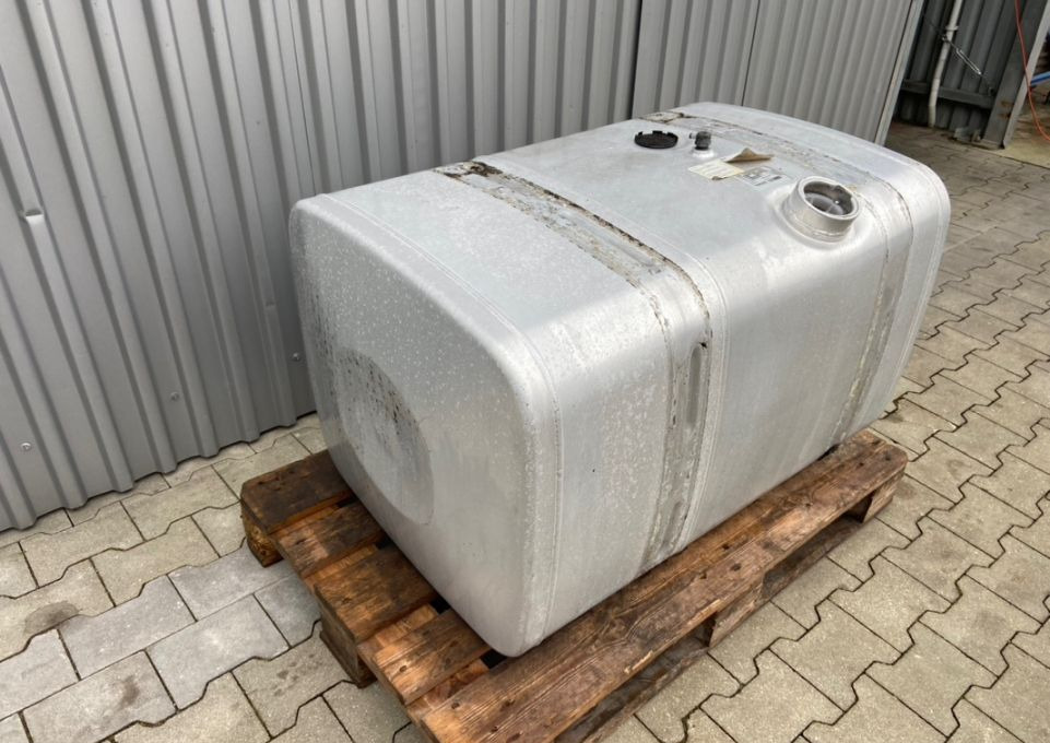 Zbiornik paliwa MAN TGX TGS 375 litrów bak - Fuel tank for Truck: picture 3 Zbiornik paliwa MAN TGX TGS 375 litrów bak - Fuel tank for Truck: picture 3