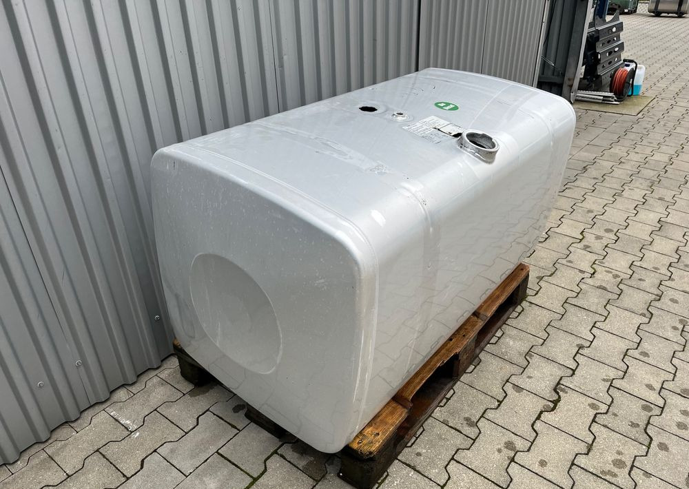 Zbiornik paliwa MAN TGX TGS 580 litrów bak - Fuel system for Truck: picture 3 Zbiornik paliwa MAN TGX TGS 580 litrów bak - Fuel system for Truck: picture 3