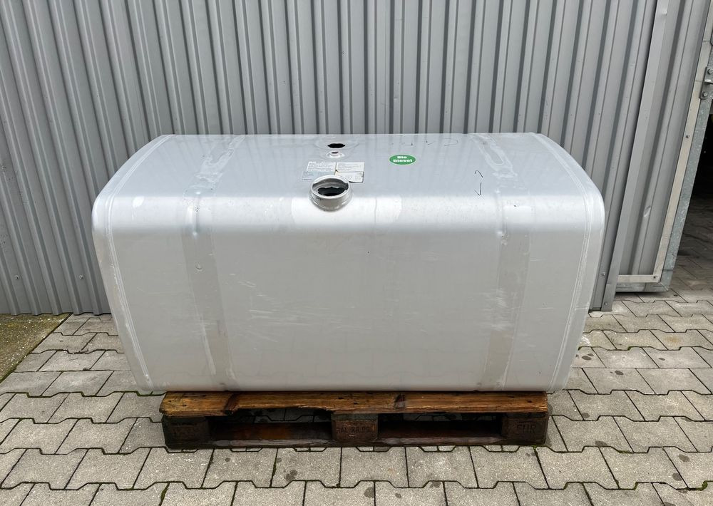 Zbiornik paliwa MAN TGX TGS 580 litrów bak - Fuel system for Truck: picture 1 Zbiornik paliwa MAN TGX TGS 580 litrów bak - Fuel system for Truck: picture 1