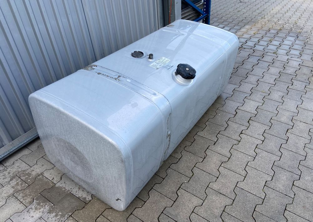 Zbiornik paliwa MAN TGX TGS 600 litrów bak - Fuel tank for Truck: picture 3 Zbiornik paliwa MAN TGX TGS 600 litrów bak - Fuel tank for Truck: picture 3
