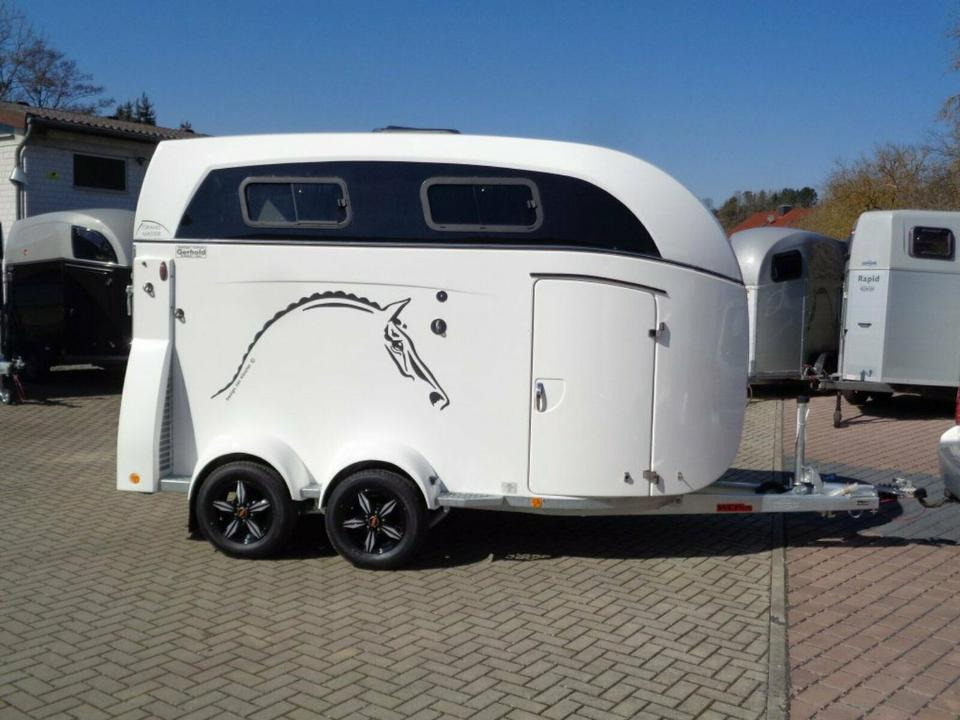 Horse trailer Böckmann Grand Master, WCF, 2,7 to. 100 km/h,Videoüberwachung,: picture 16 Horse trailer Böckmann Grand Master, WCF, 2,7 to. 100 km/h,Videoüberwachung,: picture 16