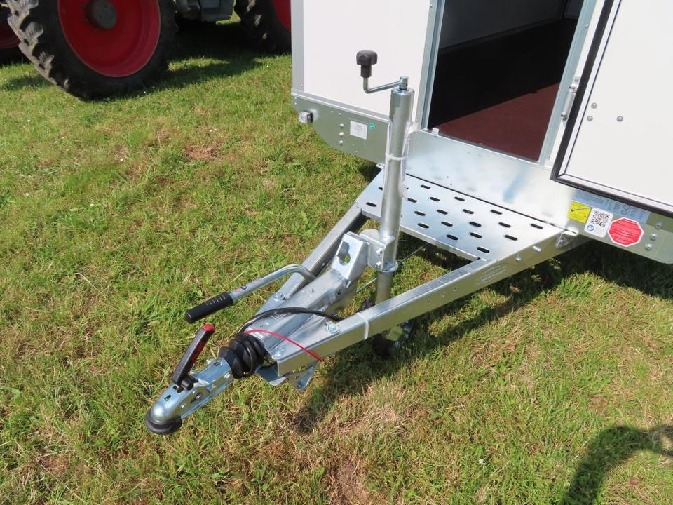 Böckmann PKW-Anhänger Kofferanhänger KH 4121/27 F 2,7t Tür - Closed box trailer: picture 4 Böckmann PKW-Anhänger Kofferanhänger KH 4121/27 F 2,7t Tür - Closed box trailer: picture 4