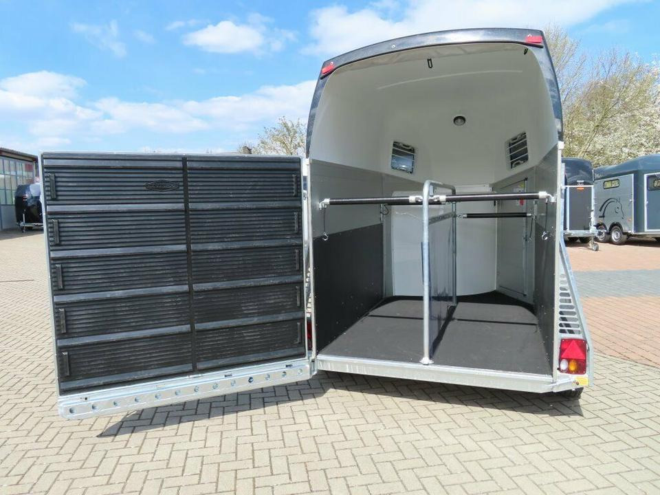 Böckmann Pferdeanhänger Champion Esprit Flügeltür Sattelkammer - Horse trailer: picture 4 Böckmann Pferdeanhänger Champion Esprit Flügeltür Sattelkammer - Horse trailer: picture 4