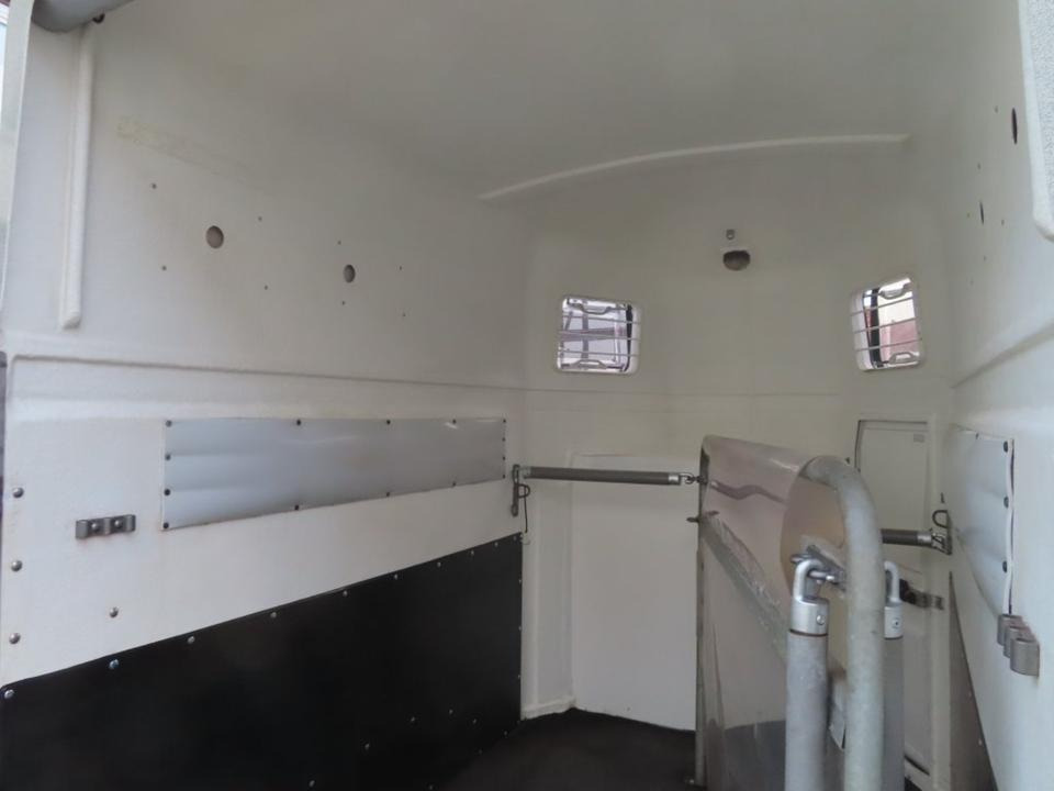 Horse trailer Böckmann Pferdeanhänger, Comfort, Alub. Sattelk. 100 km/h: picture 9