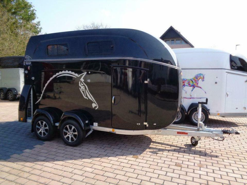 Böckmann, Pferdeanhänger, Grand Master SR, 100 km/h, Videokamera - Horse trailer: picture 1 Böckmann, Pferdeanhänger, Grand Master SR, 100 km/h, Videokamera - Horse trailer: picture 1