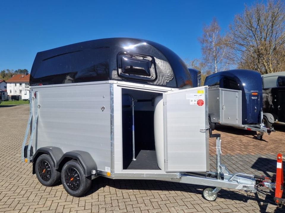 Pferdeanhänge Böckmann Champion Esprit Next Gen Flügeltür 100km/h - Horse trailer: picture 4 Pferdeanhänge Böckmann Champion Esprit Next Gen Flügeltür 100km/h - Horse trailer: picture 4