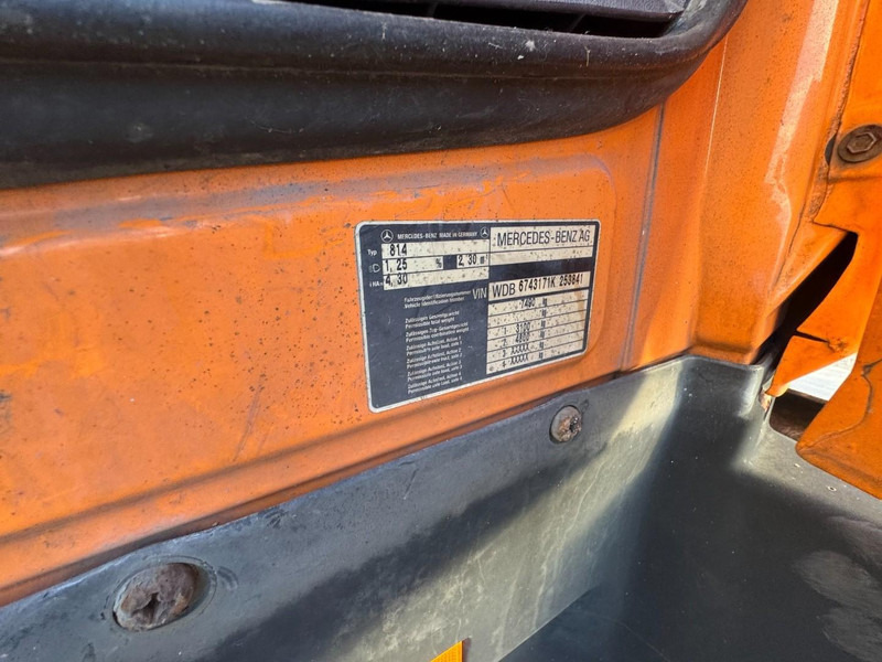 Box truck Mercedes-Benz SK 814 (STEEL SUSPENSION & MANUAL GEARBOX / SUSPENSION LAMES & BOITE MANUELLE): picture 13 Box truck Mercedes-Benz SK 814 (STEEL SUSPENSION & MANUAL GEARBOX / SUSPENSION LAMES & BOITE MANUELLE): picture 13