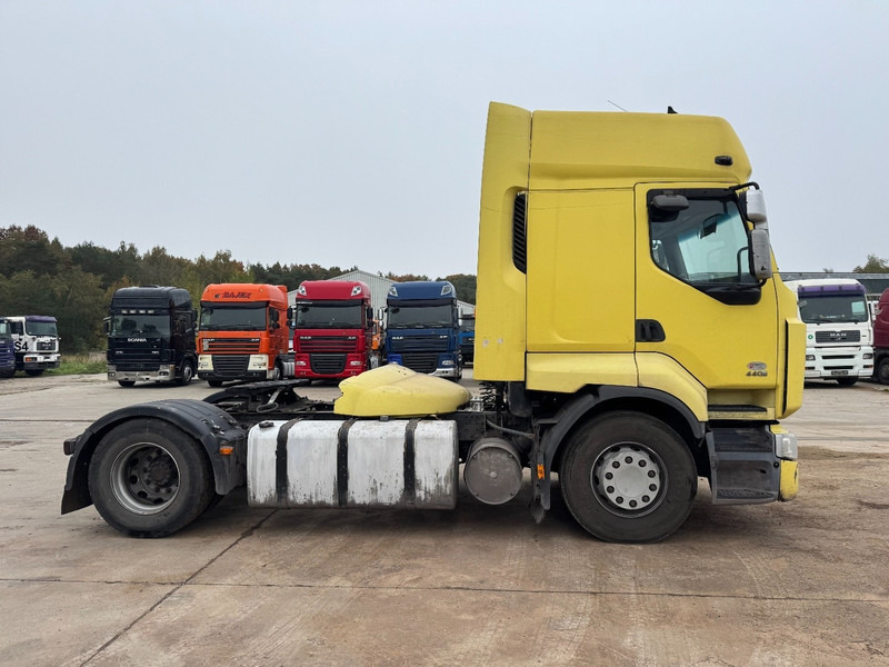 Renault Premium 440 DXI (MANUAL GEARBOX / BOITE MANUELLE) - Tractor unit: picture 4 Renault Premium 440 DXI (MANUAL GEARBOX / BOITE MANUELLE) - Tractor unit: picture 4