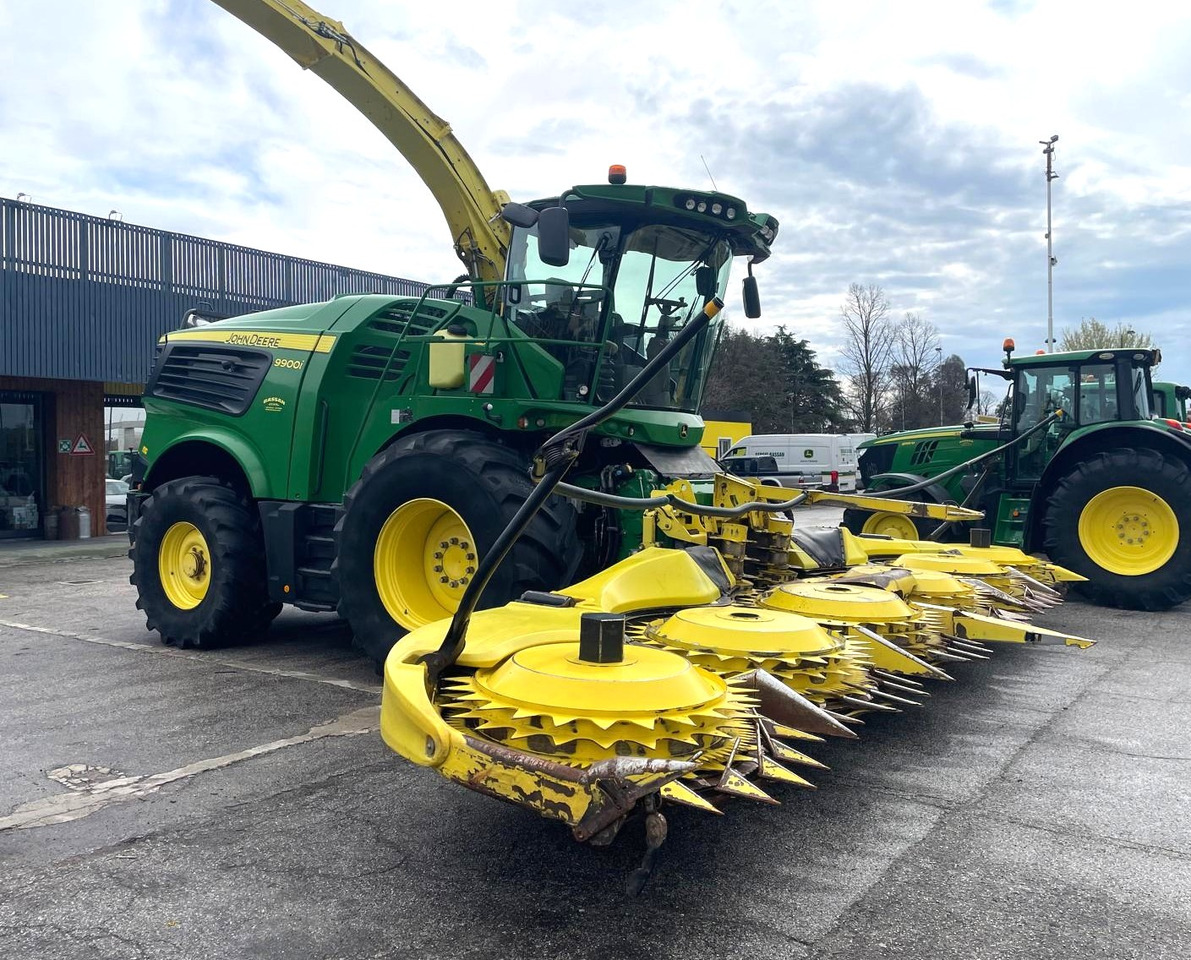 JOHN DEERE TRINCIA 9900i - Forage harvester: picture 2 JOHN DEERE TRINCIA 9900i - Forage harvester: picture 2