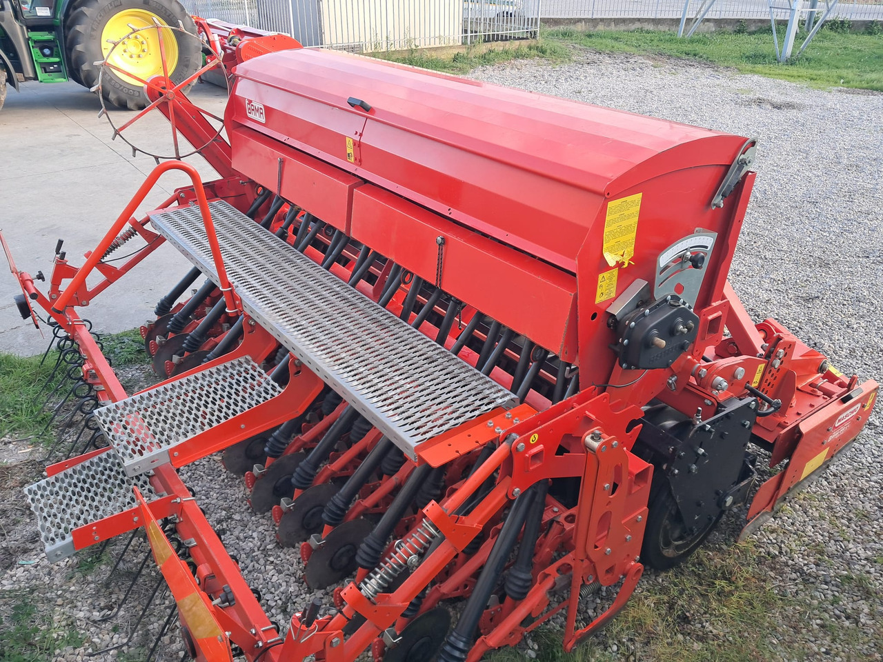 MASCHIO SEMINATRICE COMBINATA DAMA 300 - Combine seed drill: picture 5 MASCHIO SEMINATRICE COMBINATA DAMA 300 - Combine seed drill: picture 5