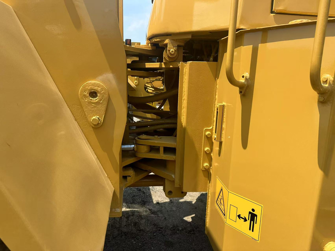Wheel loader CATERPILLAR 966f [ Copy ]: picture 14