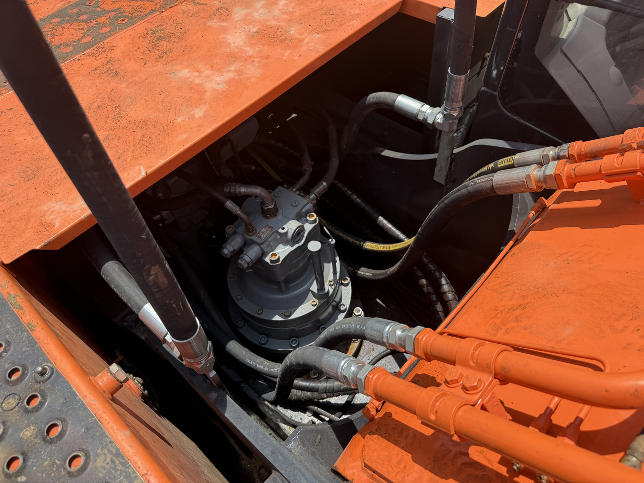 Wheel excavator HITACHI Used 350-5g Excavator: picture 24