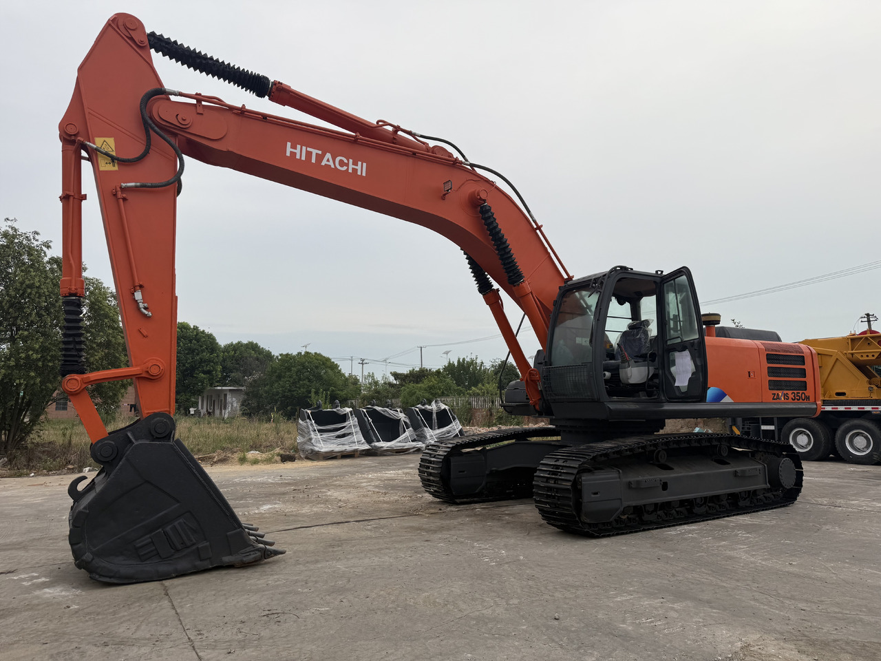 HITACHI used hitachi 350-5g excavator - Crawler excavator: picture 1 HITACHI used hitachi 350-5g excavator - Crawler excavator: picture 1