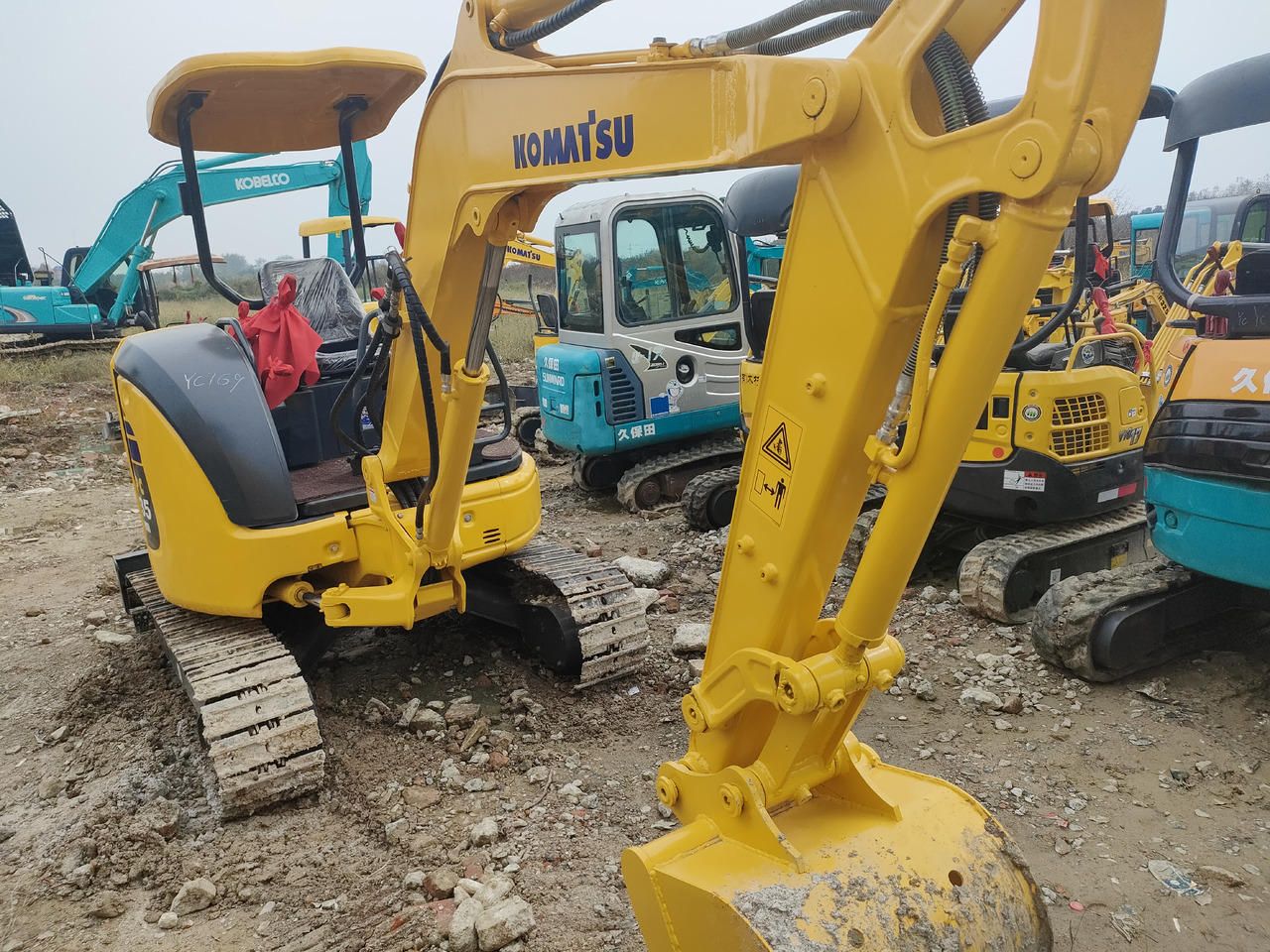 KOMATSU PC35 - Mini excavator: picture 5 KOMATSU PC35 - Mini excavator: picture 5