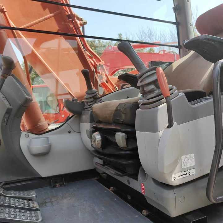 Excavator Used Hitachi ZX130 Excavator Japan Made Hitachi Used Excavator Zx120 Zx130 for Sale [ Copy ] [ Copy ] [ Copy ]: picture 6