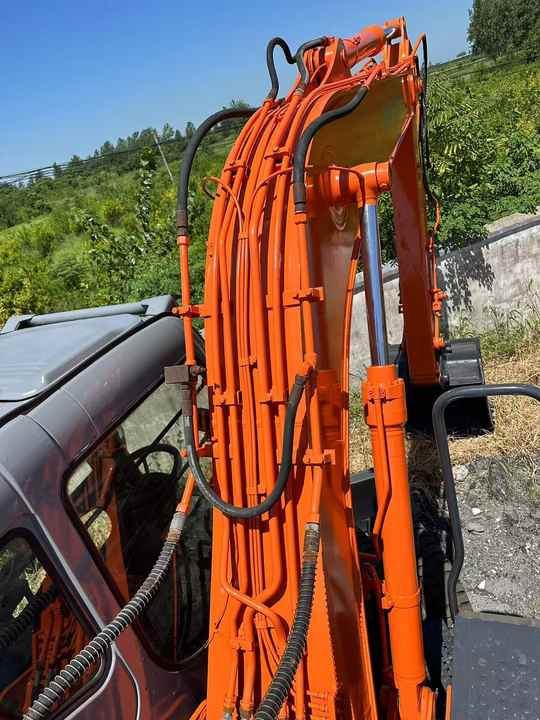 Excavator Used Wheel Excavator Hitachi ZX 130W Made in Japan 13ton Hitachi Zx130w Wheel Excavator Price Used Hitachi Zx130 Excavator SALE [ Copy ] [ Copy ]: picture 6