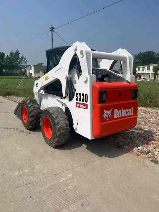 Very Low Price American Brand Used Bobcat S330 Skid Steer Loader with Superior Performance for Sale S160/S180/S300 in Stock - Skid steer loader: picture 4 Very Low Price American Brand Used Bobcat S330 Skid Steer Loader with Superior Performance for Sale S160/S180/S300 in Stock - Skid steer loader: picture 4
