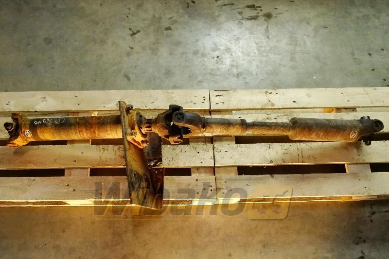 Case  - Drive shaft for Construction machinery: picture 1 Case  - Drive shaft for Construction machinery: picture 1