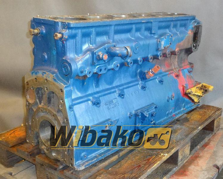 Crankcase for engine Cummins NT 855 3013909 - Crankcase for Construction machinery: picture 1 Crankcase for engine Cummins NT 855 3013909 - Crankcase for Construction machinery: picture 1