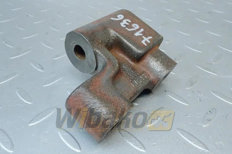 Deutz 02249876R - Engine mount for Construction machinery: picture 1 Deutz 02249876R - Engine mount for Construction machinery: picture 1