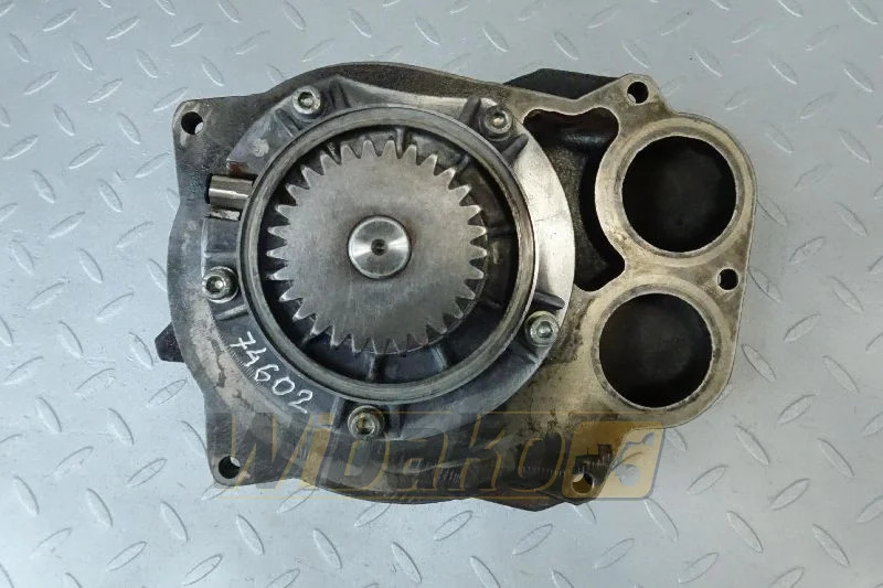 Liebherr 10132816 - Water pump: picture 1 Liebherr 10132816 - Water pump: picture 1