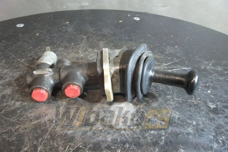 Wabco 4674100120 - Hydraulic valve for Construction machinery: picture 1 Wabco 4674100120 - Hydraulic valve for Construction machinery: picture 1